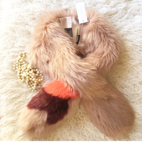 F L A S H • SALE • NWT • ANN TAYLOR Faux Fur Stole Scarf Wrap - Picture 2 of 11